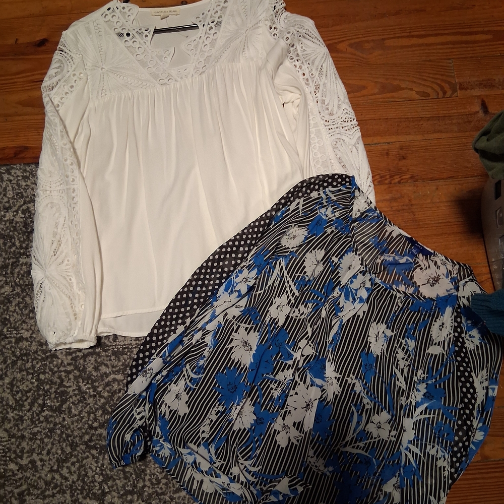 Elegant White Lace Women's Top